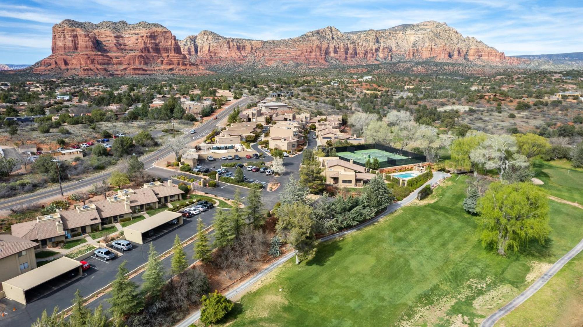 Stylish Townhome On Golf Course Red Rock View Sedona Esterno foto